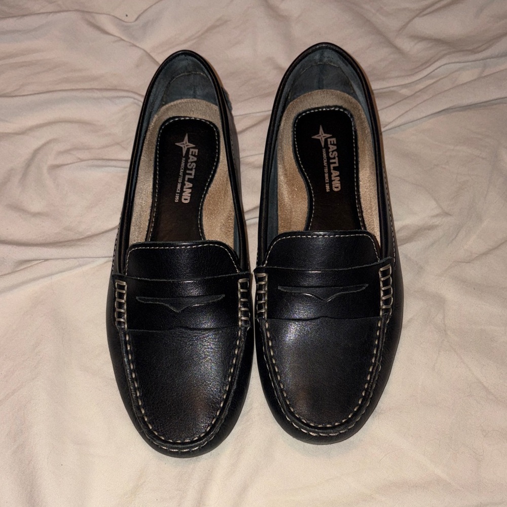 Eastland Women's Black Loafers